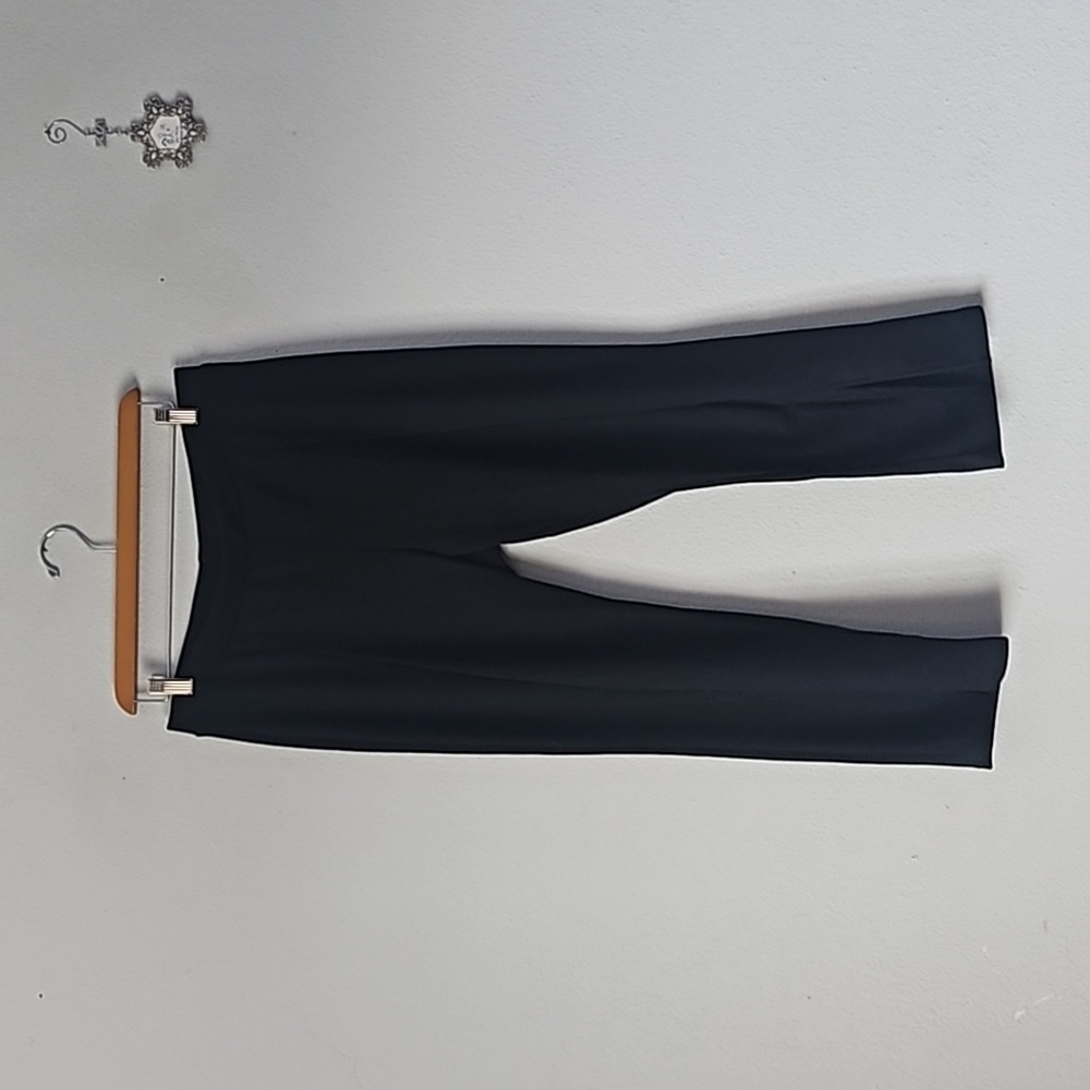 Noctex Elise Split Flare Crop Pants - Picture 3 of 5